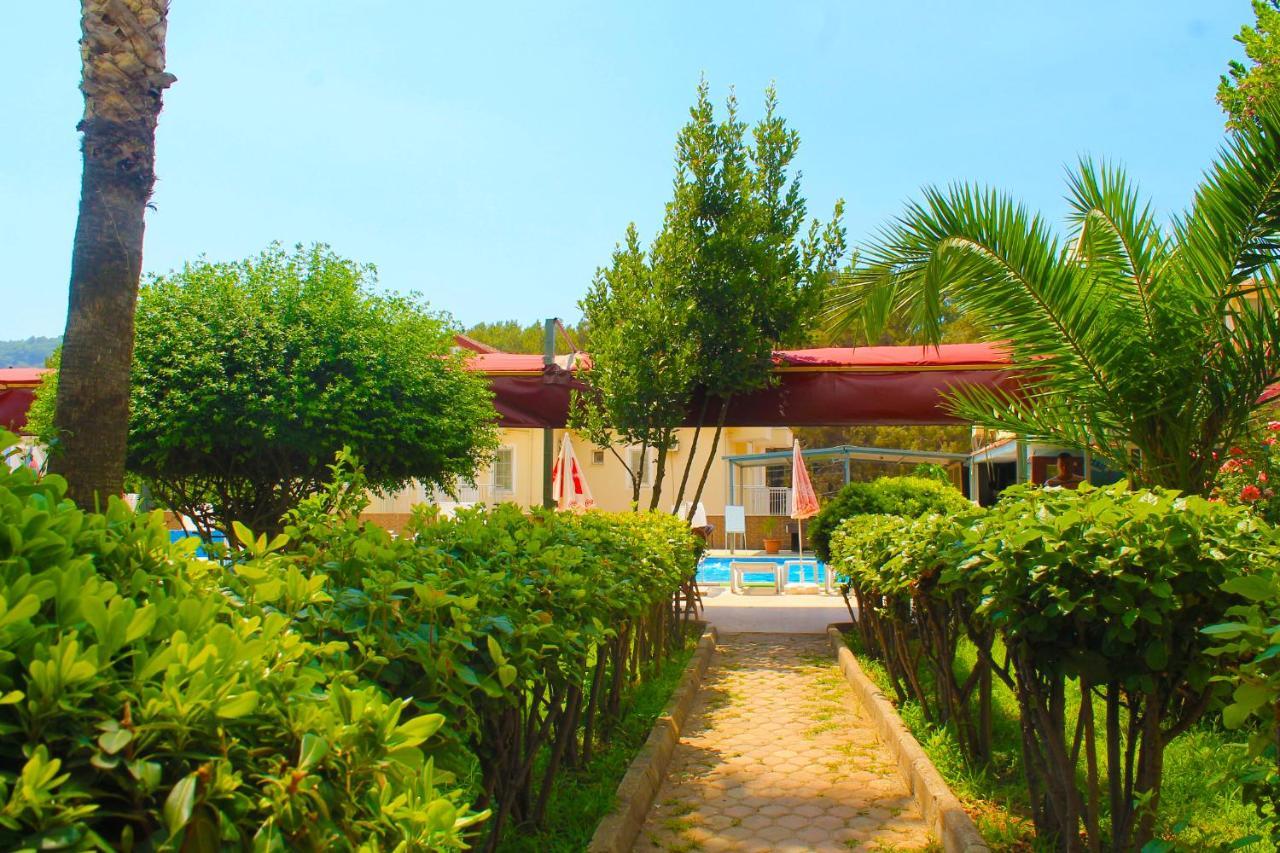 Carmina Hotel Ovacik  Bagian luar foto