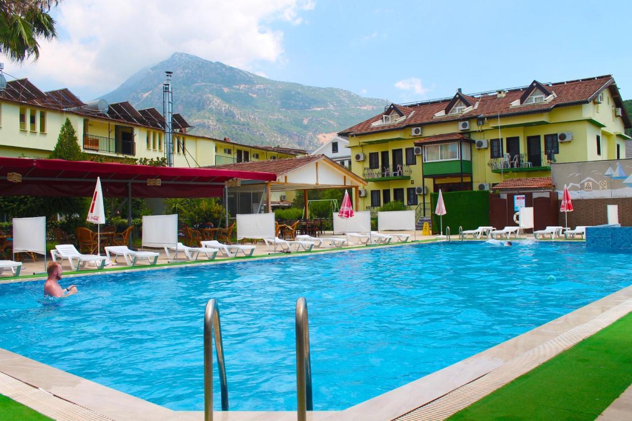 Carmina Hotel Ovacik  Bagian luar foto