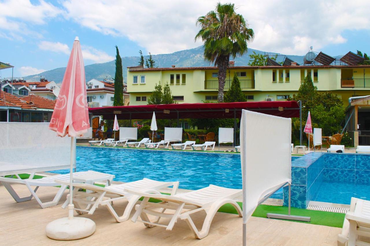 Carmina Hotel Ovacik  Bagian luar foto